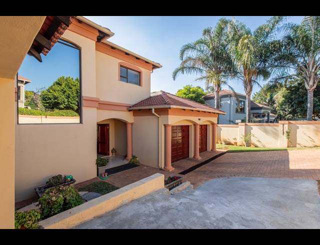 4 BEDROOM HOUSE FOR SALE IN RUIMSIG